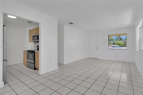 11381 SW 7th Terrace Sweetwater FL 33174
