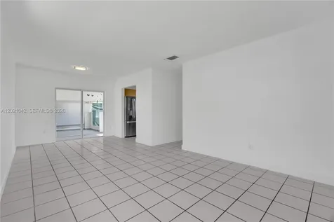 11381 SW 7th Terrace Sweetwater FL 33174
