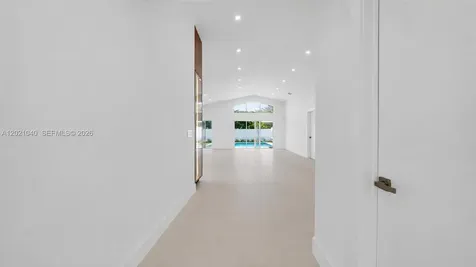 3330 SW 50th Street Hollywood FL 33312