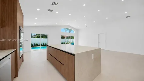 3330 SW 50th Street Hollywood FL 33312