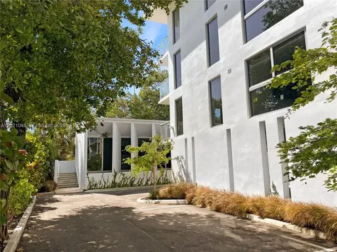 10250 Collins Avenue Bal Harbour FL 33154