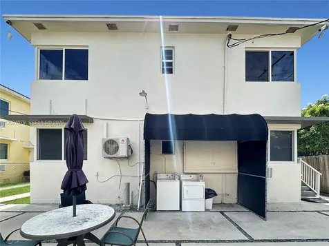 965 Bay Drive Miami Beach FL 33141