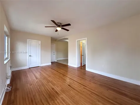 965 Bay Drive Miami Beach FL 33141