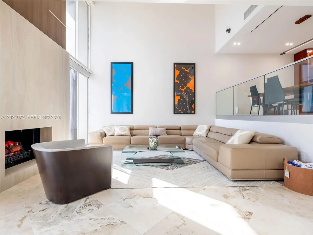 19 Port Side Drive Fort Lauderdale FL 33316