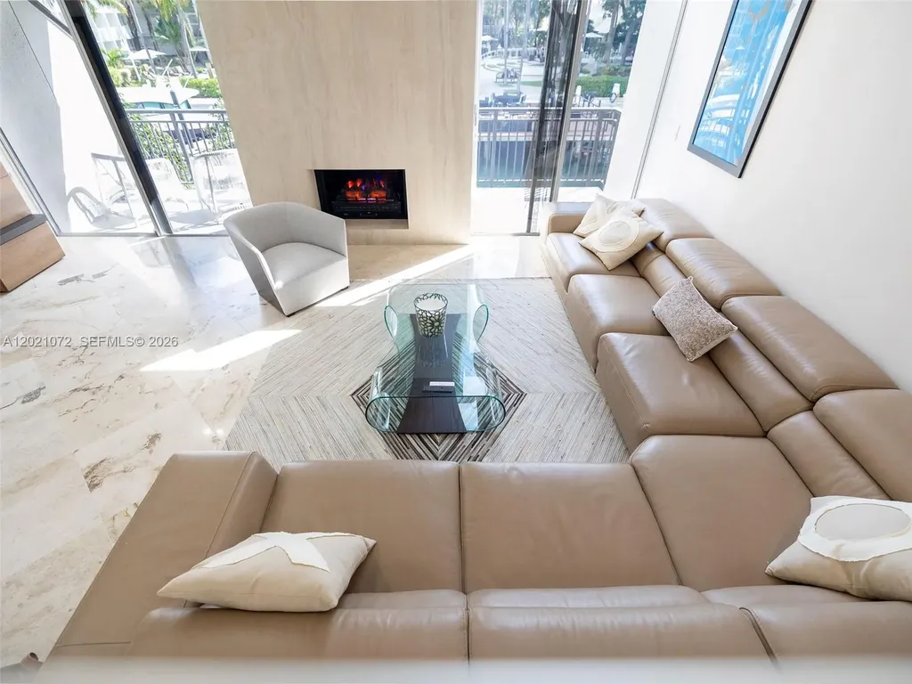 19 Port Side Drive Fort Lauderdale FL 33316