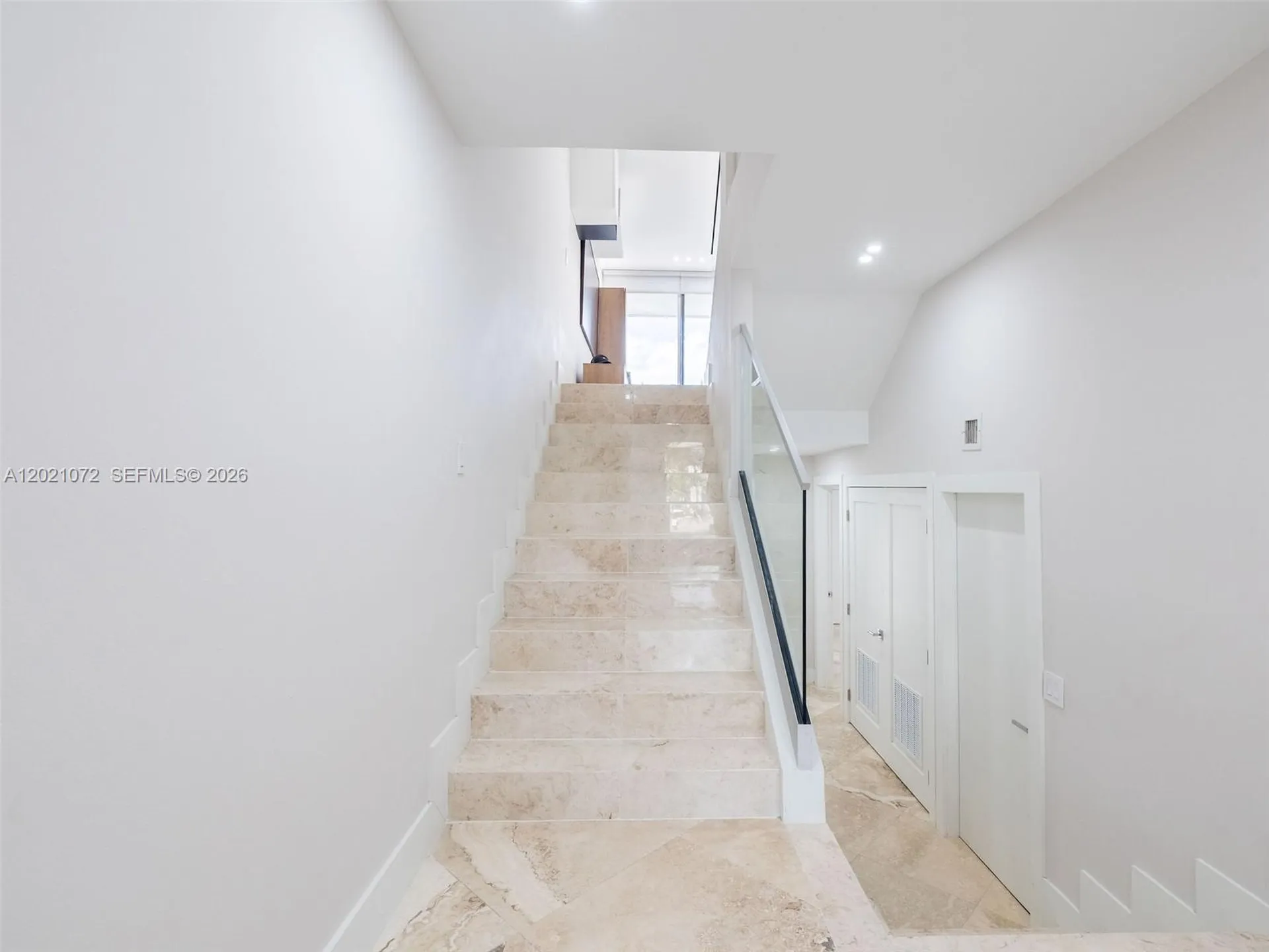 19 Port Side Drive Fort Lauderdale FL 33316