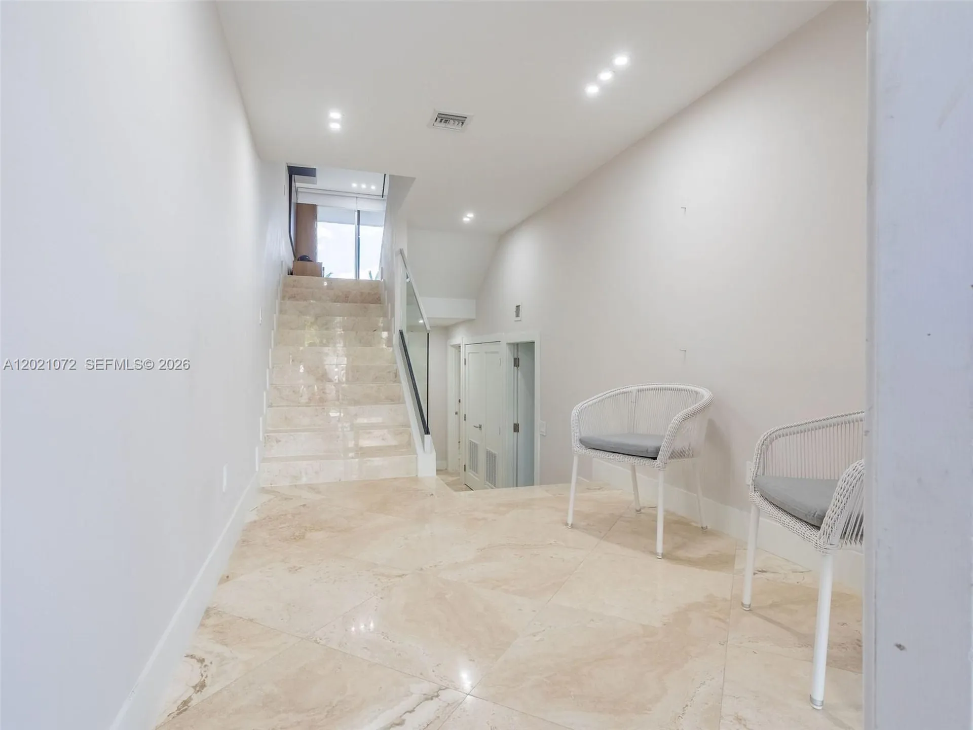19 Port Side Drive Fort Lauderdale FL 33316