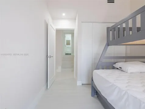 19 Port Side Drive Fort Lauderdale FL 33316