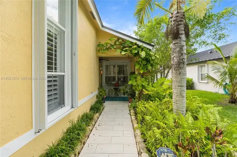 16350 SW 11th Street Pembroke Pines FL 33027