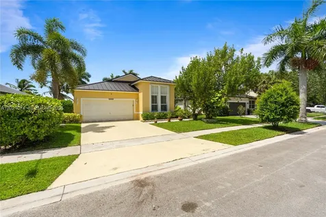 16350 SW 11th Street Pembroke Pines FL 33027