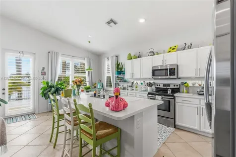 16350 SW 11th Street Pembroke Pines FL 33027