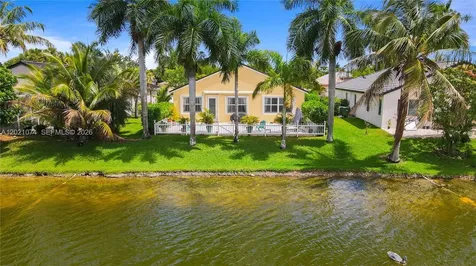 16350 SW 11th Street Pembroke Pines FL 33027
