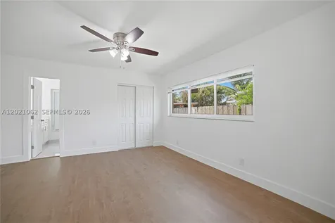 4981 SW 7th Street Margate FL 33068