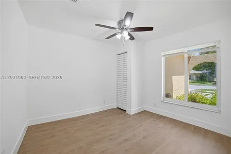 4981 SW 7th Street Margate FL 33068