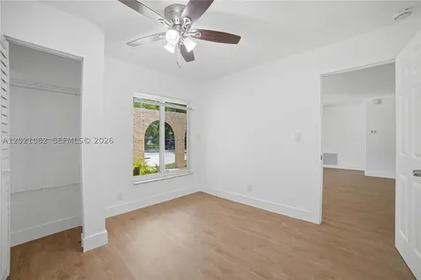 4981 SW 7th Street Margate FL 33068