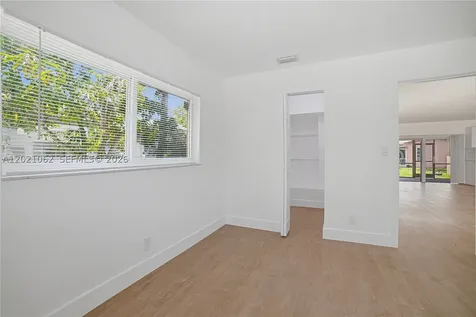 4981 SW 7th Street Margate FL 33068