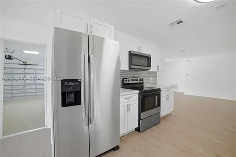 4981 SW 7th Street Margate FL 33068