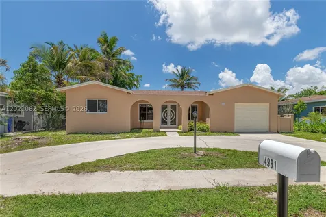 4981 SW 7th Street Margate FL 33068
