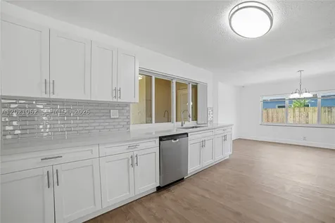 4981 SW 7th Street Margate FL 33068