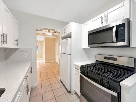 965 Bay Drive Miami Beach FL 33141