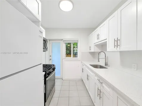 965 Bay Drive Miami Beach FL 33141