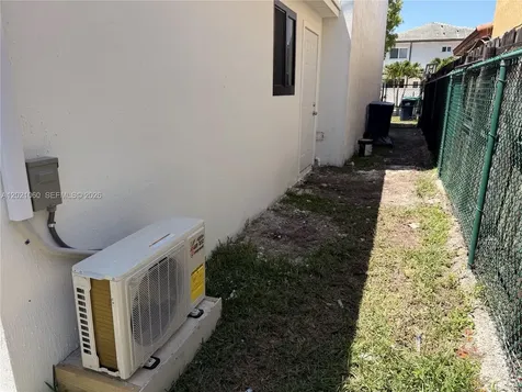 16536 SW 54th Street Miami FL 33185