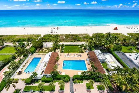 2457 Collins Avenue Miami Beach FL 33140