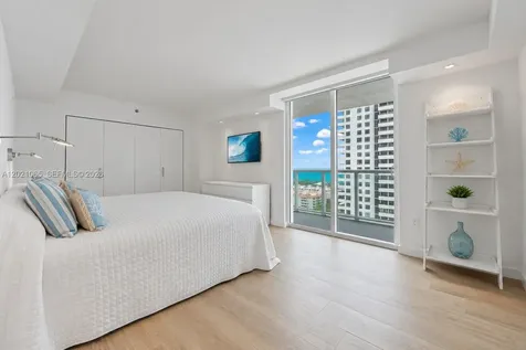 2457 Collins Avenue Miami Beach FL 33140