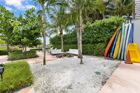 2457 Collins Avenue Miami Beach FL 33140