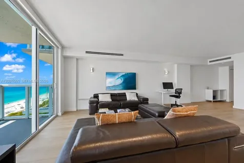 2457 Collins Avenue Miami Beach FL 33140