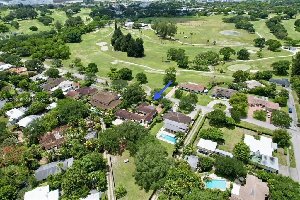 37 Deer Run Miami Springs FL 33166