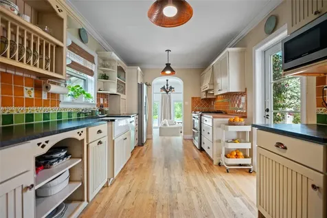 37 Deer Run Miami Springs FL 33166