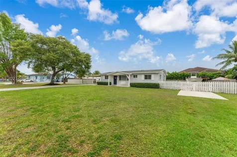 16325 SW 276th Terrace Homestead FL 33031