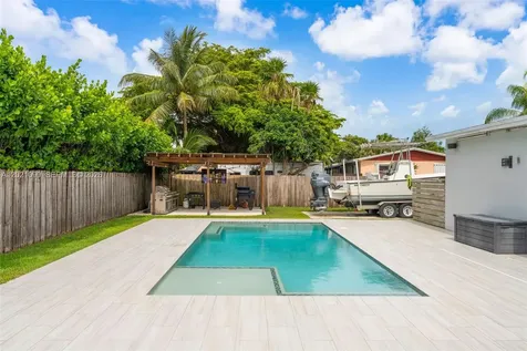 16325 SW 276th Terrace Homestead FL 33031