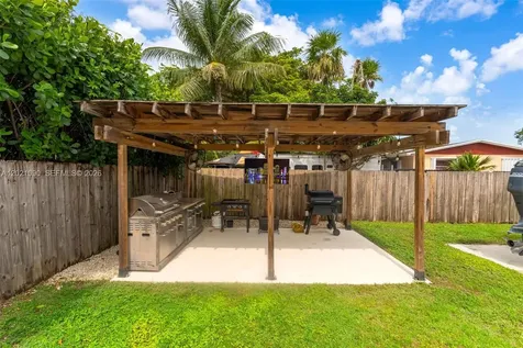 16325 SW 276th Terrace Homestead FL 33031