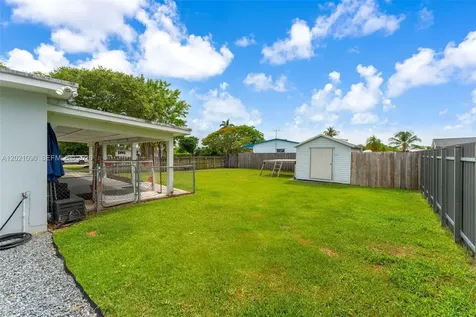 16325 SW 276th Terrace Homestead FL 33031