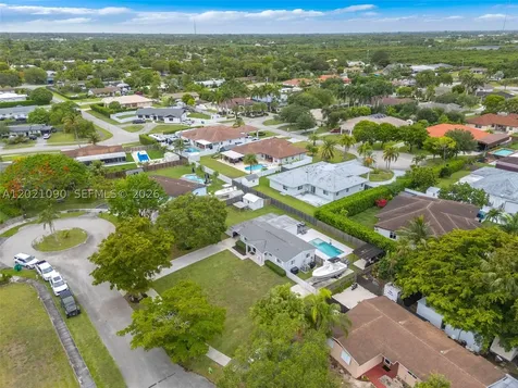 16325 SW 276th Terrace Homestead FL 33031