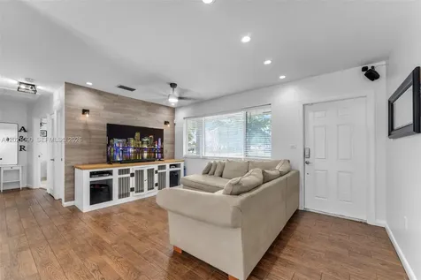 16325 SW 276th Terrace Homestead FL 33031