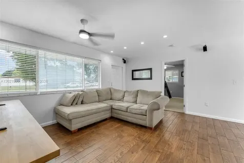 16325 SW 276th Terrace Homestead FL 33031