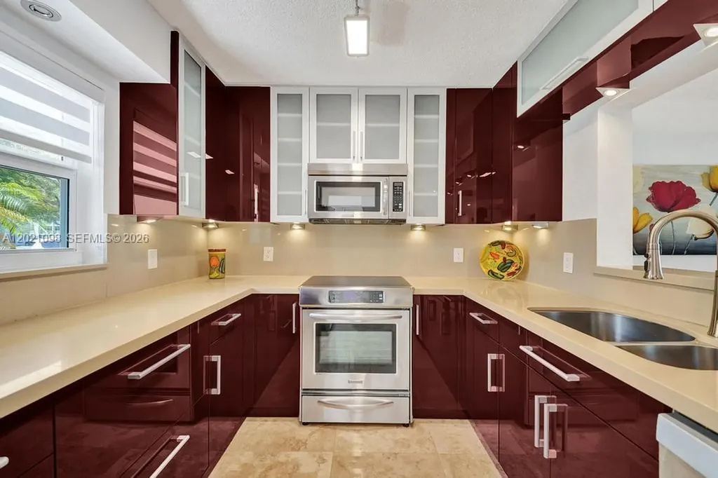 1025 SE 3rd Avenue Dania Beach FL 33004