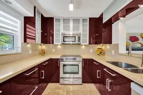 1025 SE 3rd Avenue Dania Beach FL 33004