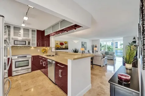 1025 SE 3rd Avenue Dania Beach FL 33004