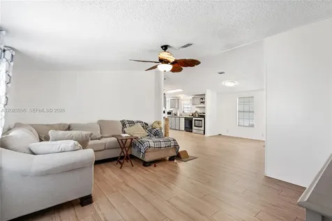 7717 SE Swan Avenue Hobe Sound FL 33455