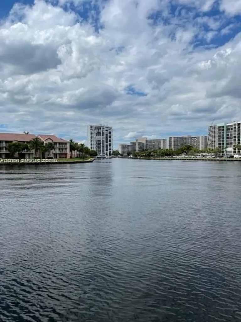 3800 S Ocean Drive Hollywood FL 33019