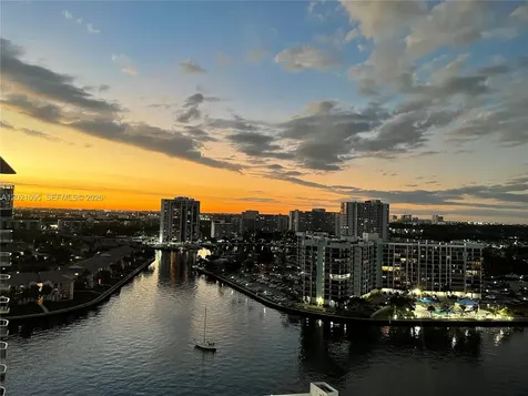 3800 S Ocean Drive Hollywood FL 33019