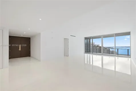 300 Biscayne Blvd Way Miami FL 33131