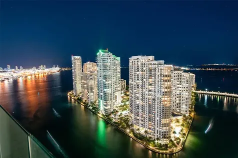 300 Biscayne Blvd Way Miami FL 33131