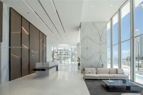 300 Biscayne Blvd Way Miami FL 33131