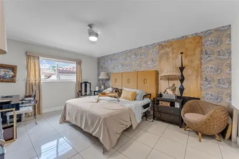 5500 SW 87th Avenue Miami FL 33165