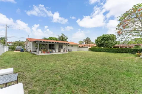 5500 SW 87th Avenue Miami FL 33165